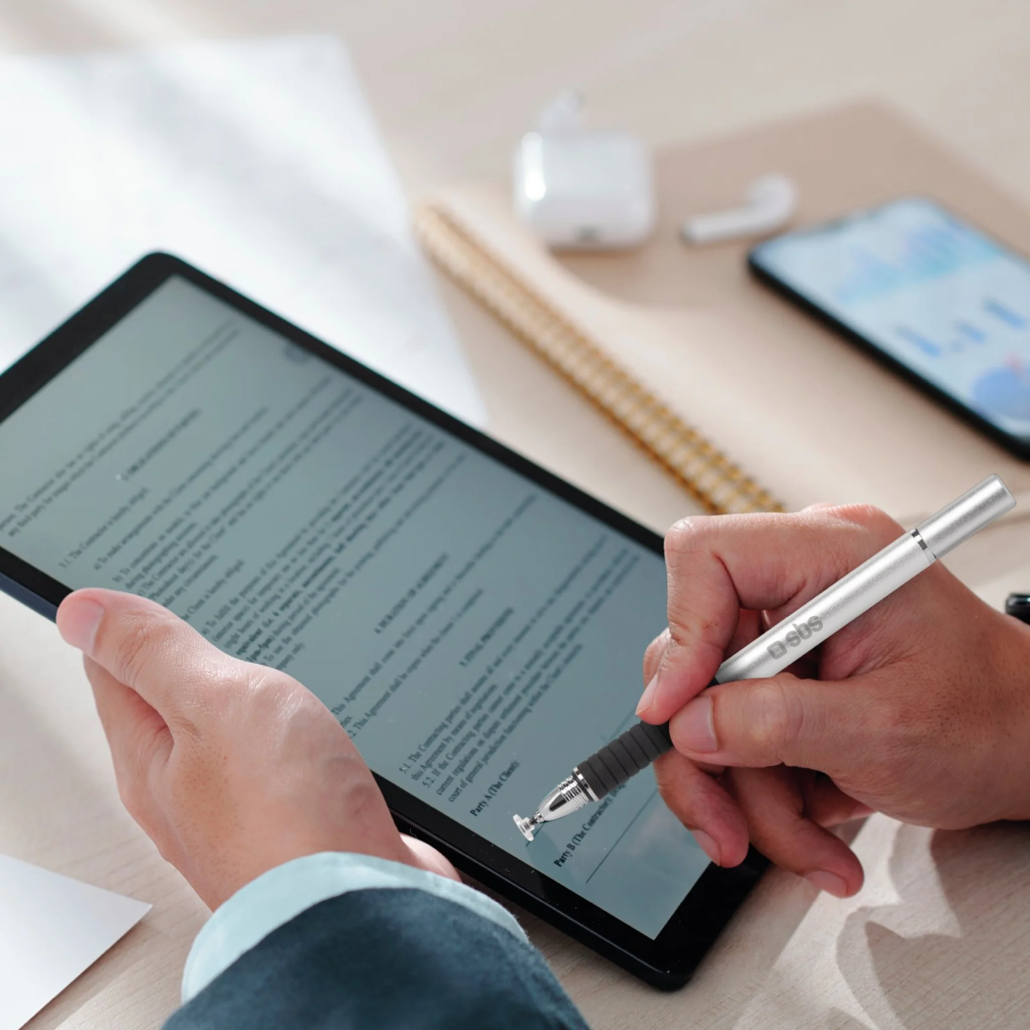 SBS Capacitive pen for smartphones and tablets. Silver/black