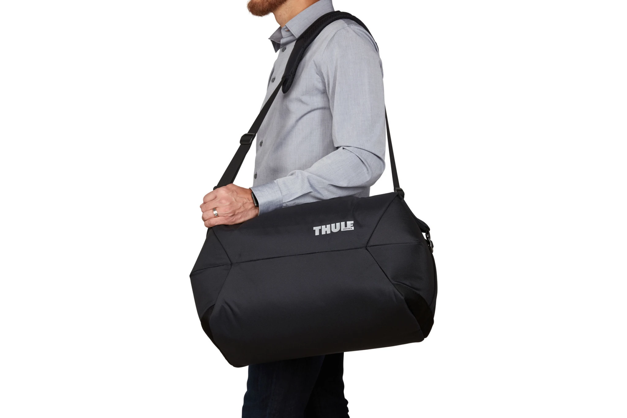 Thule Subterra Duffel 45L. Black