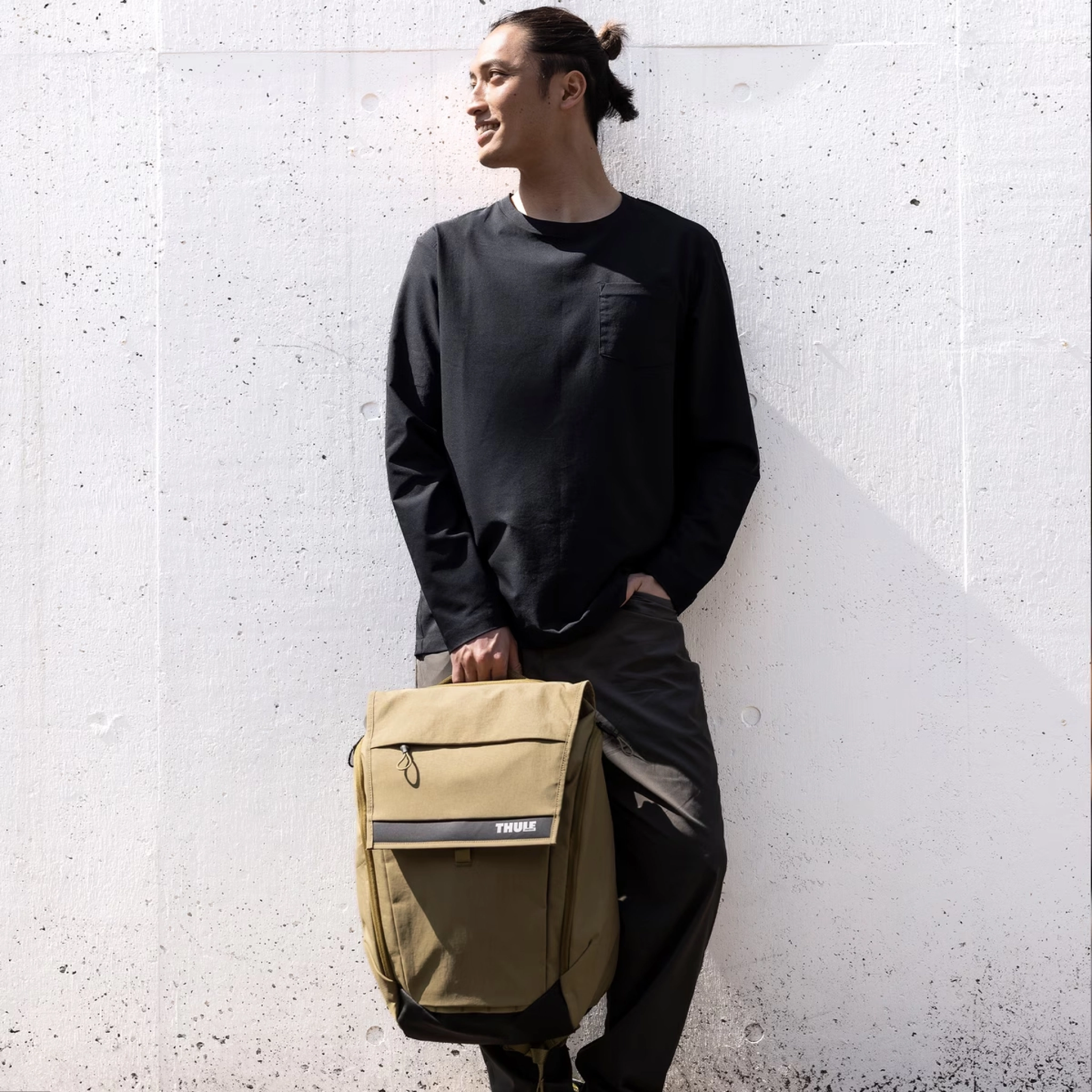 Thule Paramount Laptop Backpack 27L. Black